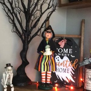 Byers Caroler Halloween Doll